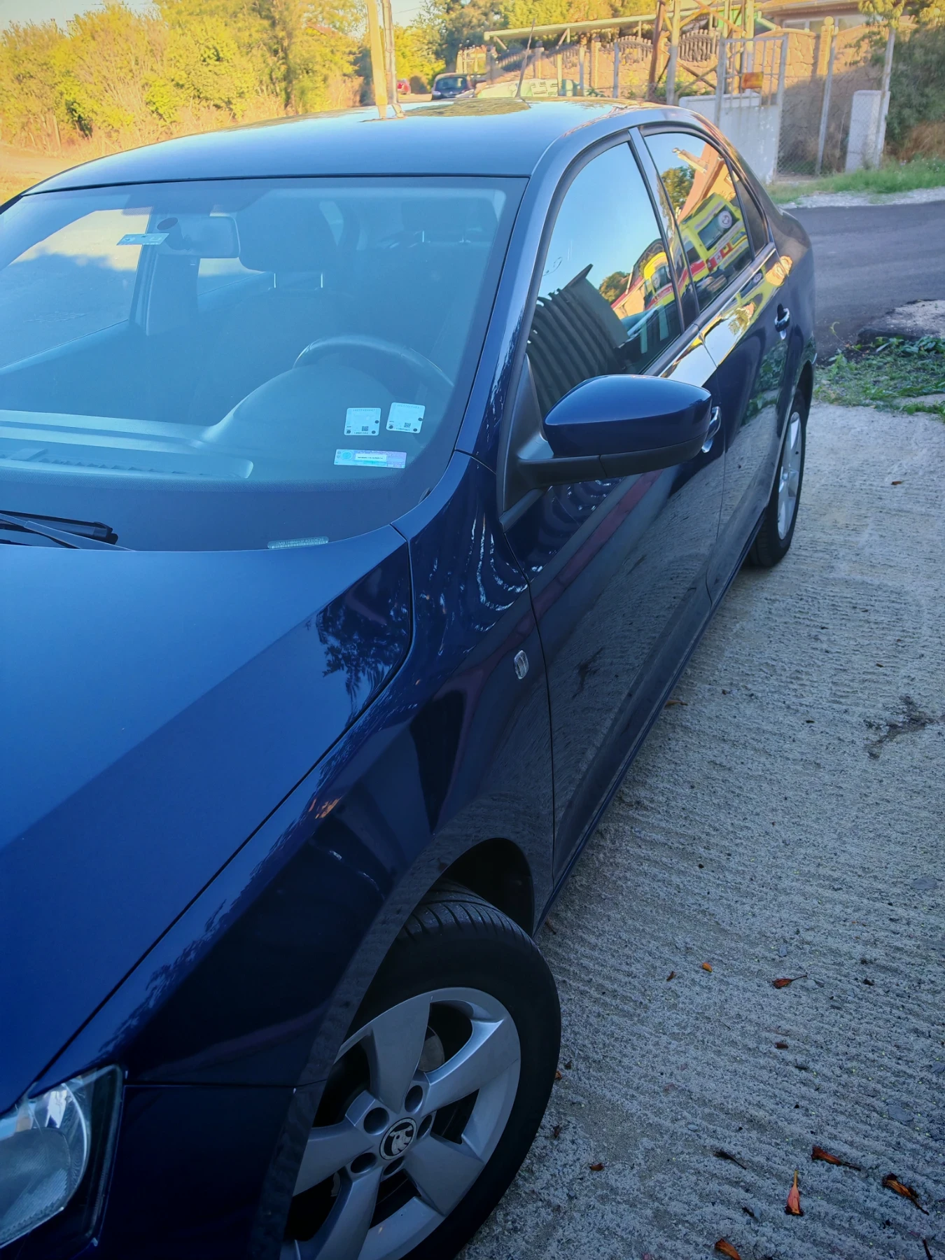 Skoda Rapid  /   | Mobile.bg   2