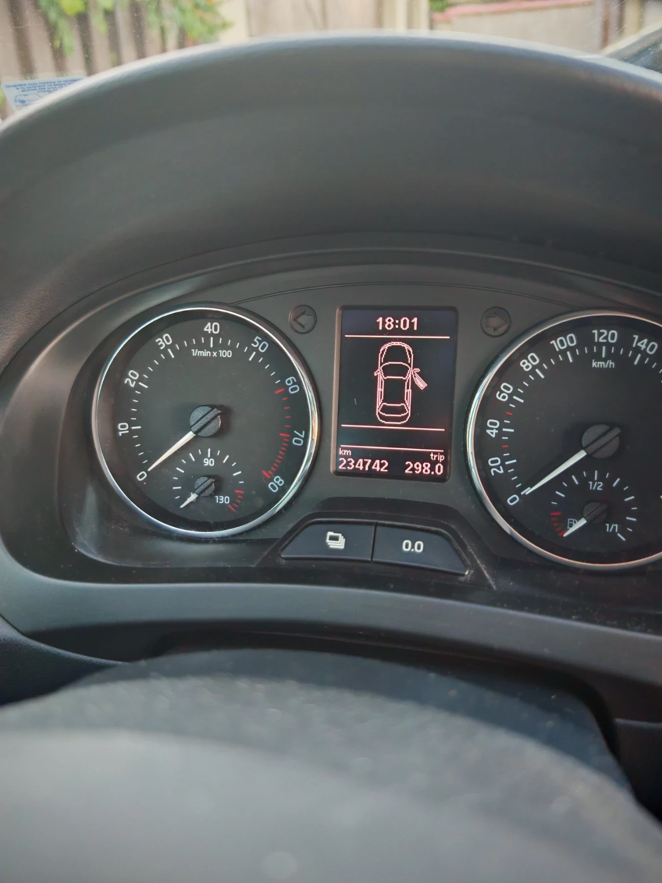 Skoda Rapid  /   | Mobile.bg   7