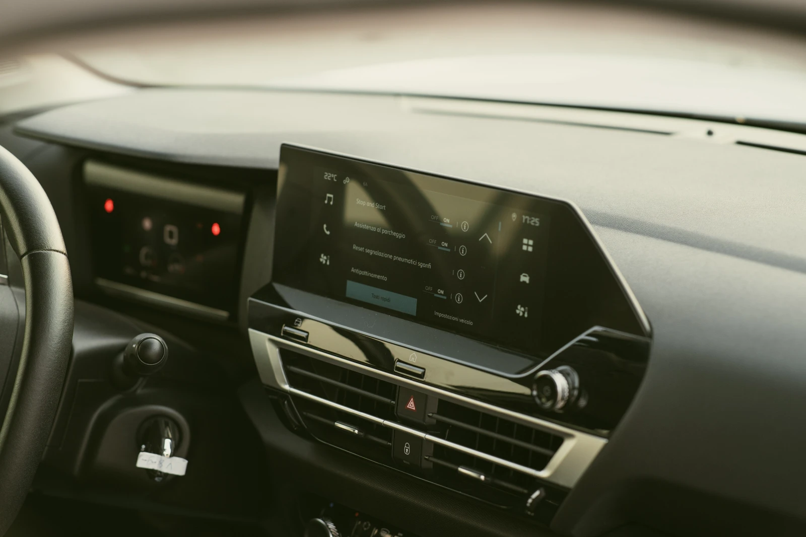 Citroen C4 09.2022г 109000km, снимка 9 - Автомобили и джипове - 52877572