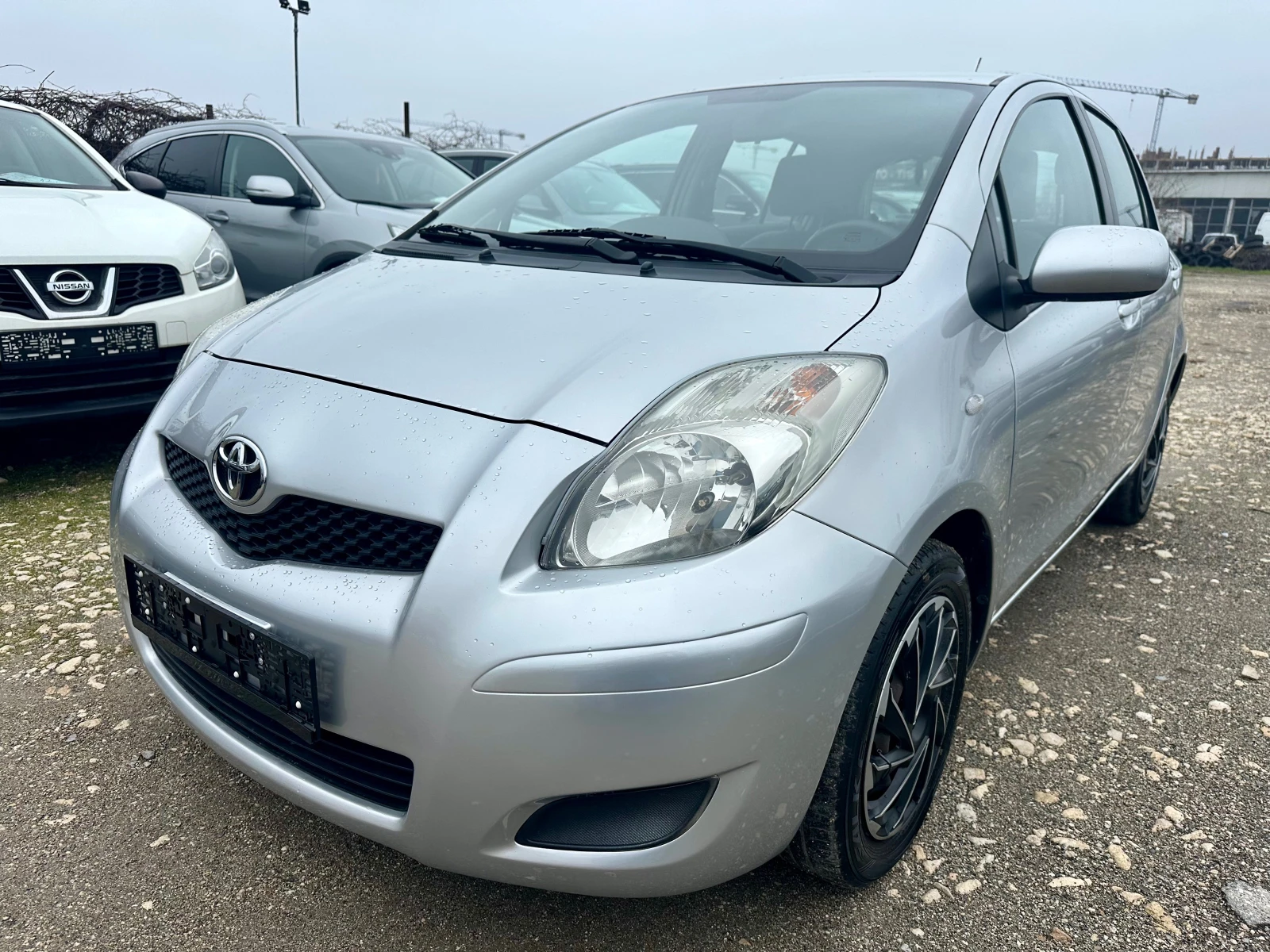 Toyota Yaris 1.3 I * НАВИ* КАМЕРА* FACELIFT*  - изображение 3