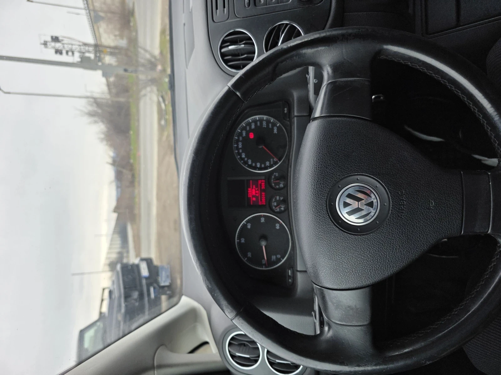 VW Golf  - изображение 9