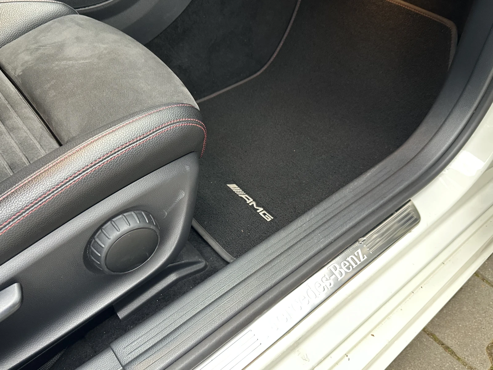 Mercedes-Benz CLA 200 d AMG Coupe* Facelift* LED* Alcantara* KeyGo* Nigh - изображение 8