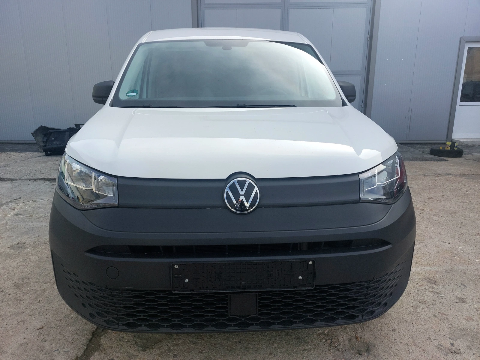 VW Caddy 2.0TDI MT6