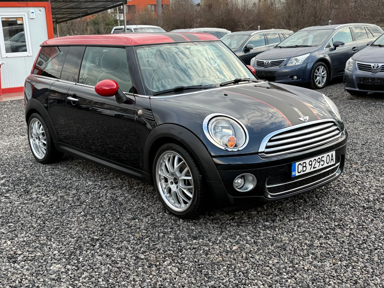 Mini Clubman 1.6D (110кс) Automatic/Обслужен/Зимни/Летни гуми, снимка 3 - Автомобили и джипове - 53726501