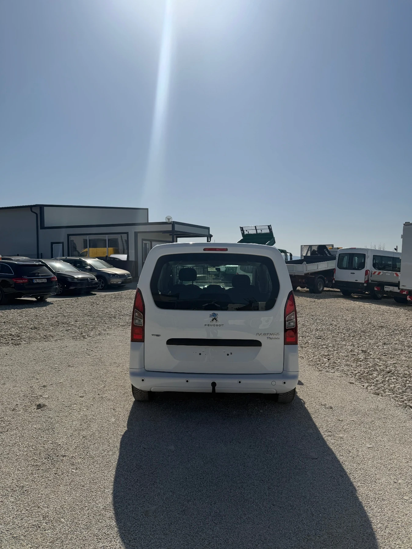 Peugeot Partner 1.6 hdi ЛИЗИНГ!, снимка 5 - Автомобили и джипове - 53835223