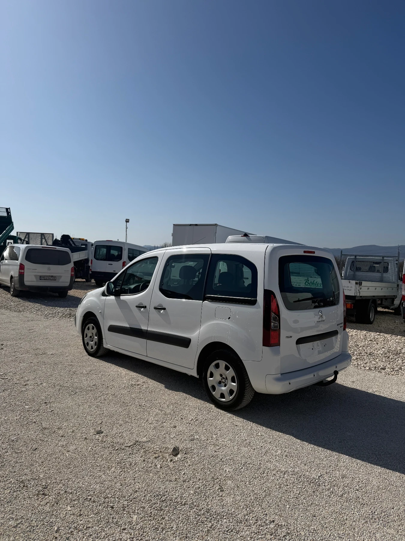 Peugeot Partner 1.6 hdi ЛИЗИНГ!, снимка 6 - Автомобили и джипове - 53835223