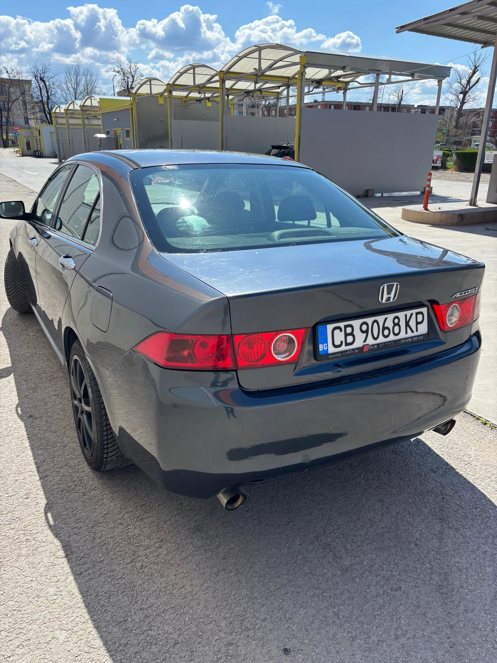 Honda Accord 2.4 Executive/automat/gaz, снимка 3 - Автомобили и джипове - 54101137