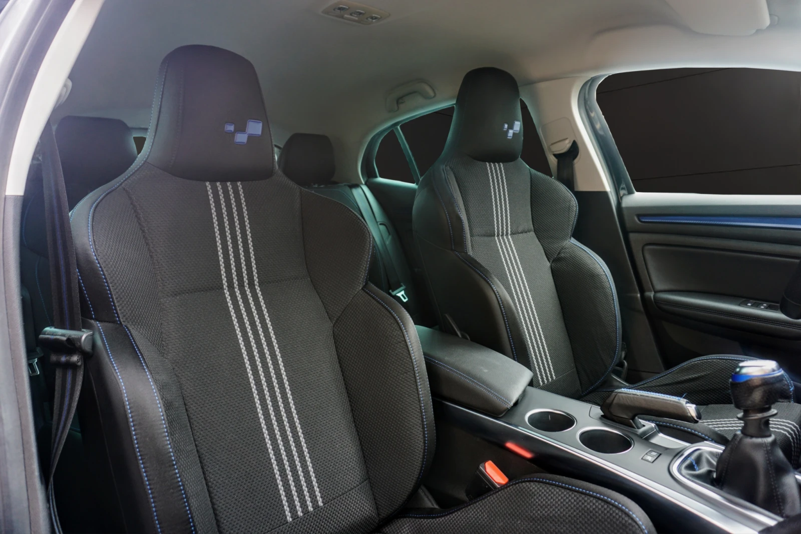 Renault Megane 1.6DCI GT LINE , снимка 13 - Автомобили и джипове - 54294048