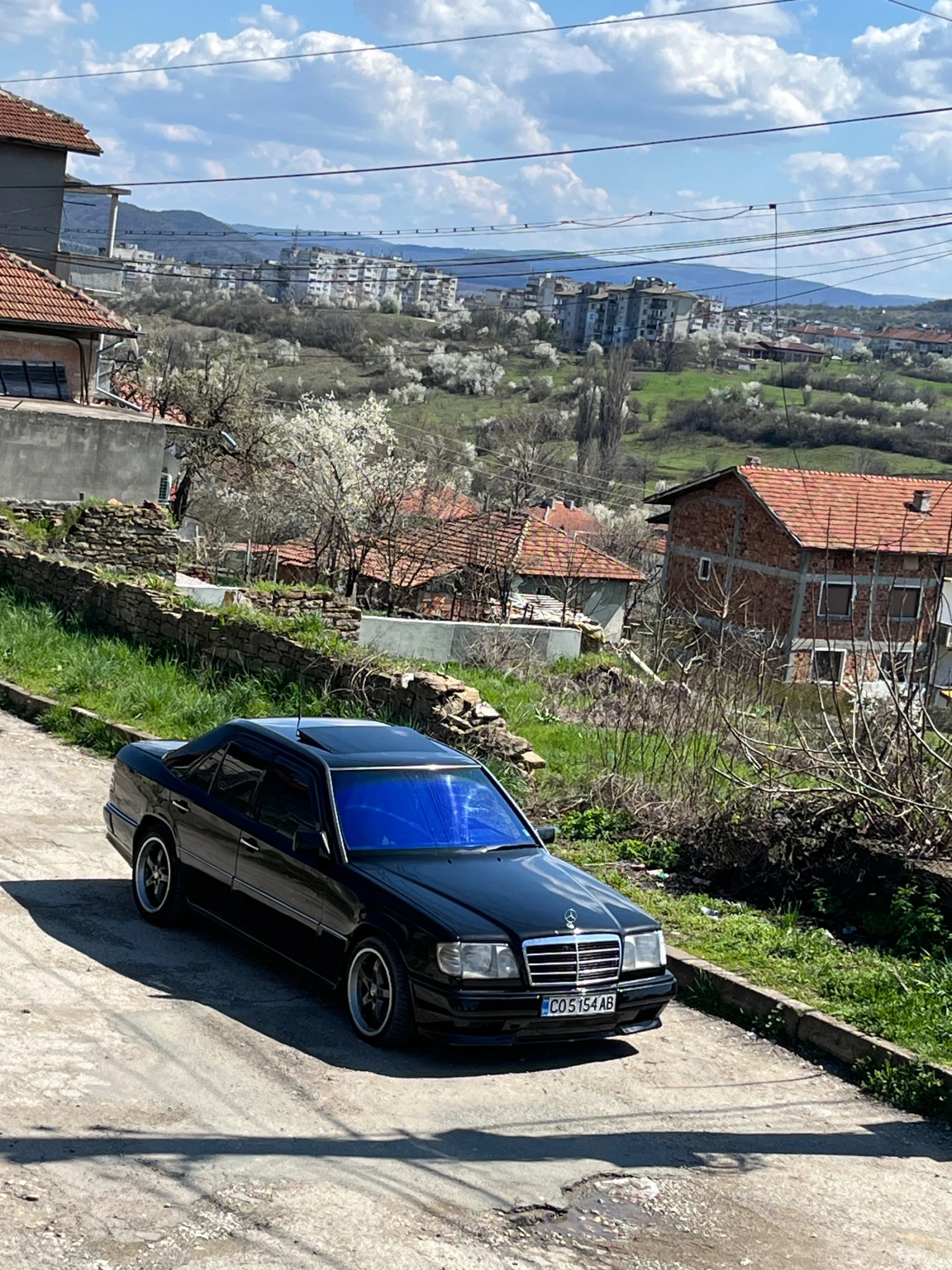 Mercedes-Benz 124 300 D, снимка 2 - Автомобили и джипове - 54299325