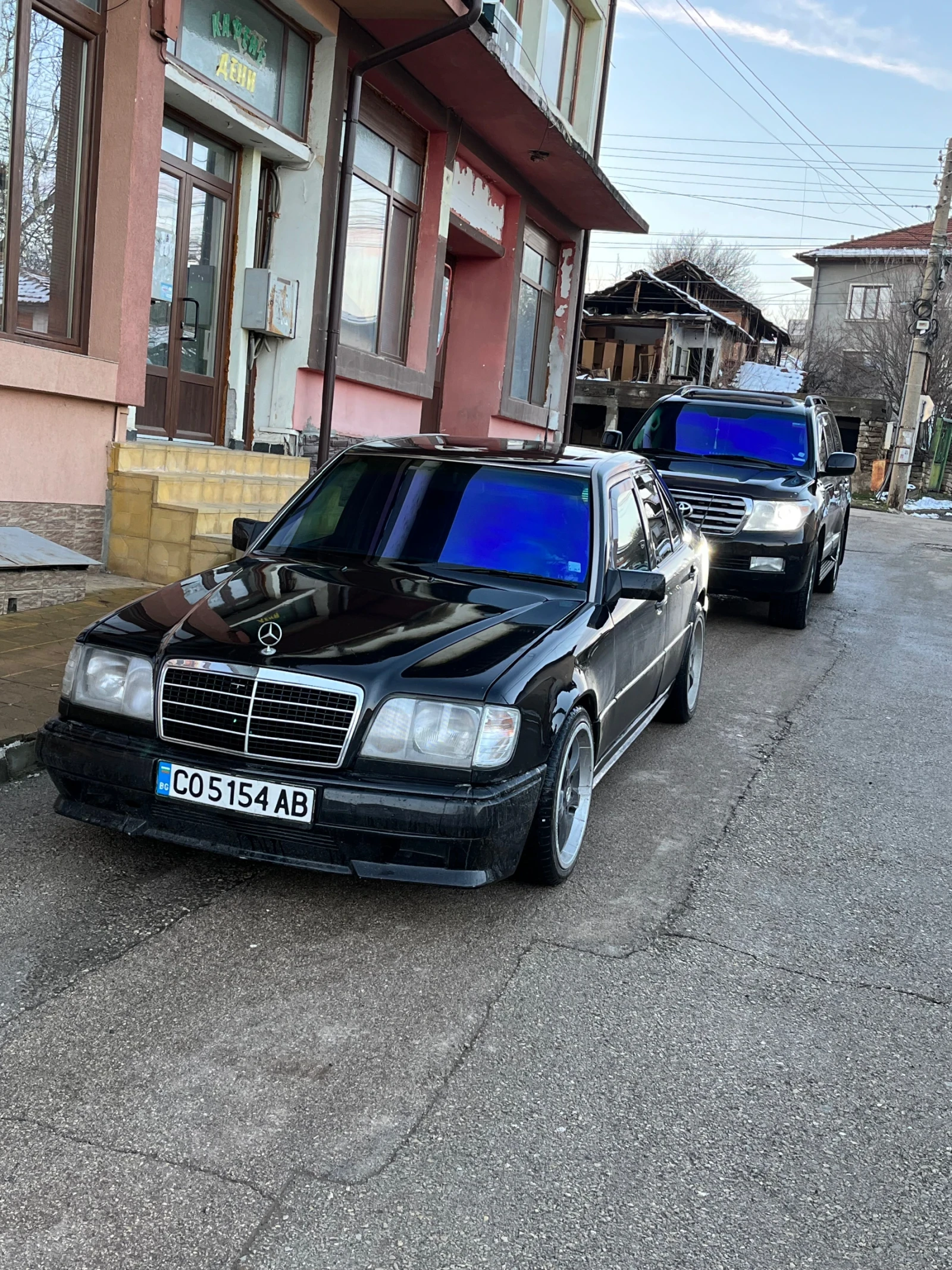 Mercedes-Benz 124 300 D, снимка 5 - Автомобили и джипове - 54299325