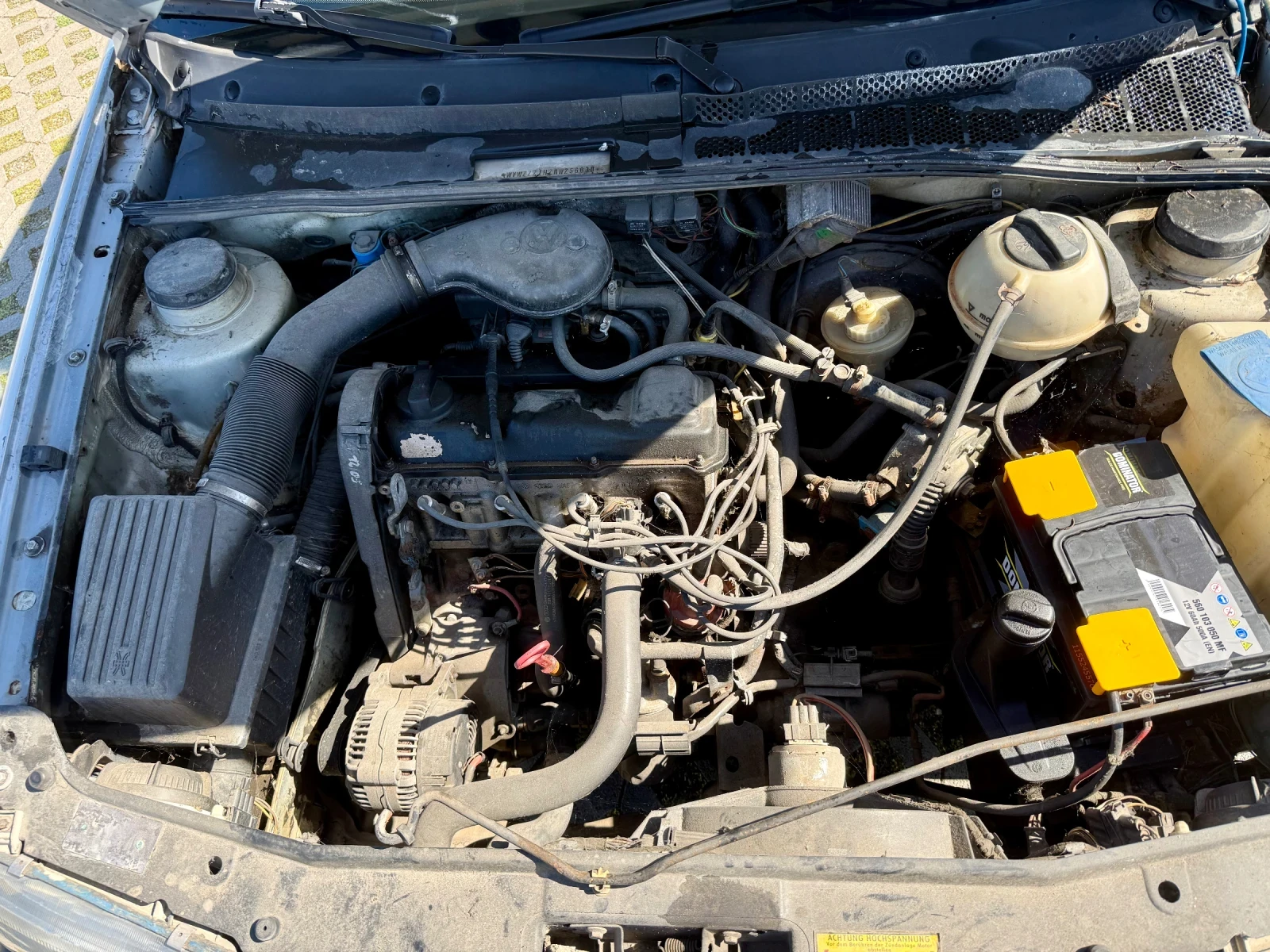 VW Vento LPG, снимка 12 - Автомобили и джипове - 54323064