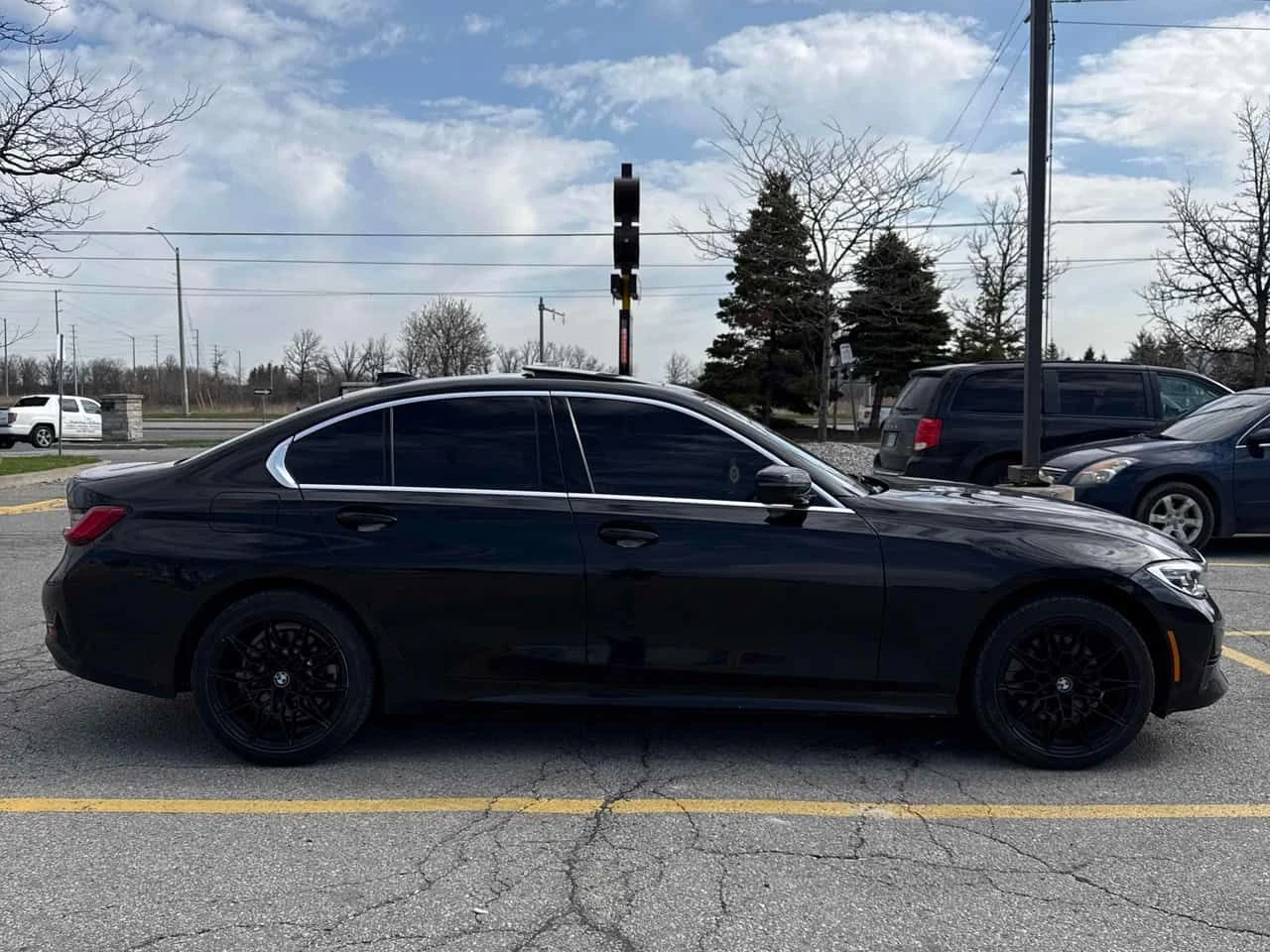 BMW 330 * 330i xDrive * CARFAX * ЦЕНА ДО БГ, снимка 3 - Автомобили и джипове - 54400338