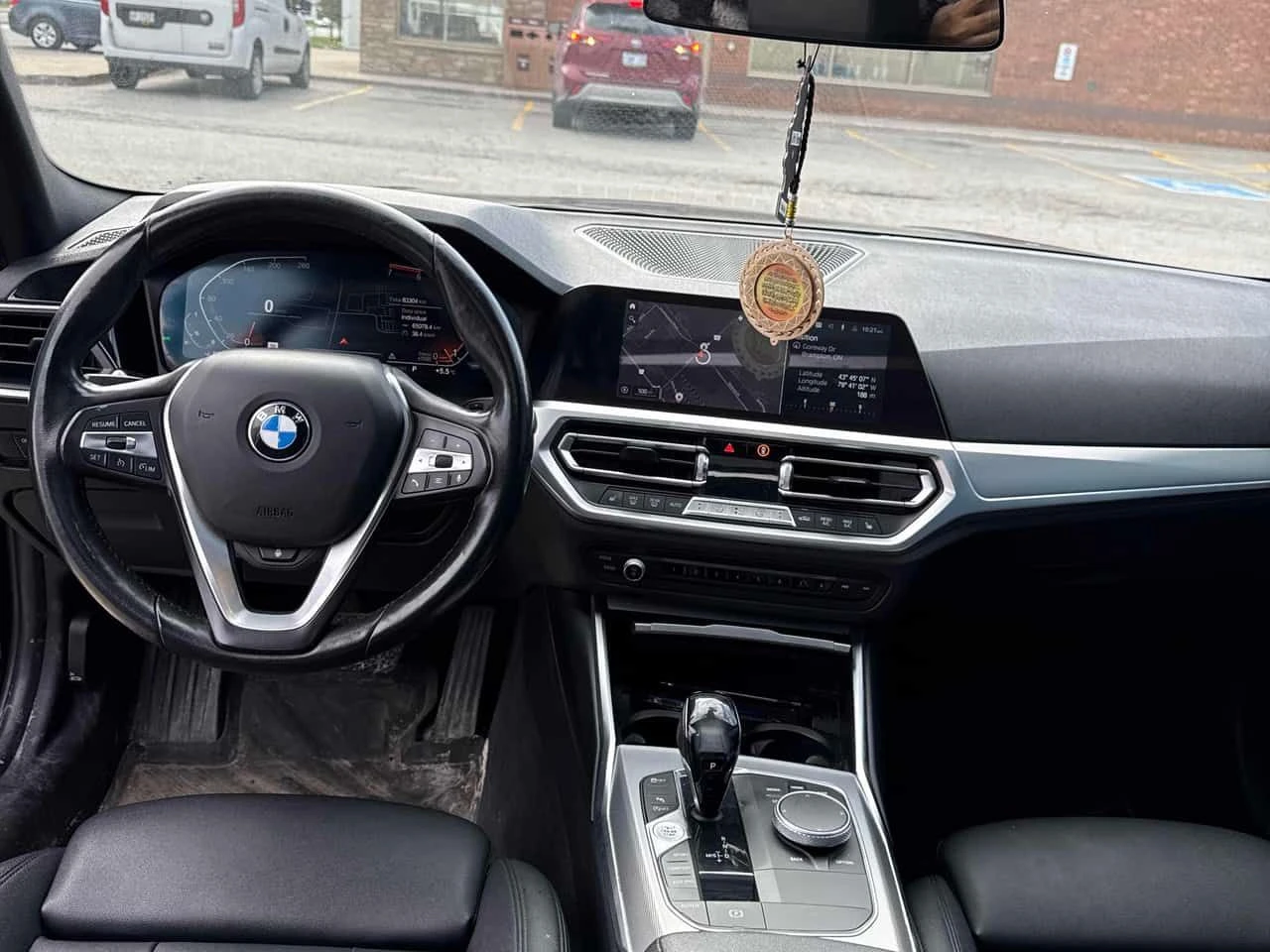 BMW 330 * 330i xDrive * CARFAX * ЦЕНА ДО БГ, снимка 9 - Автомобили и джипове - 54400338