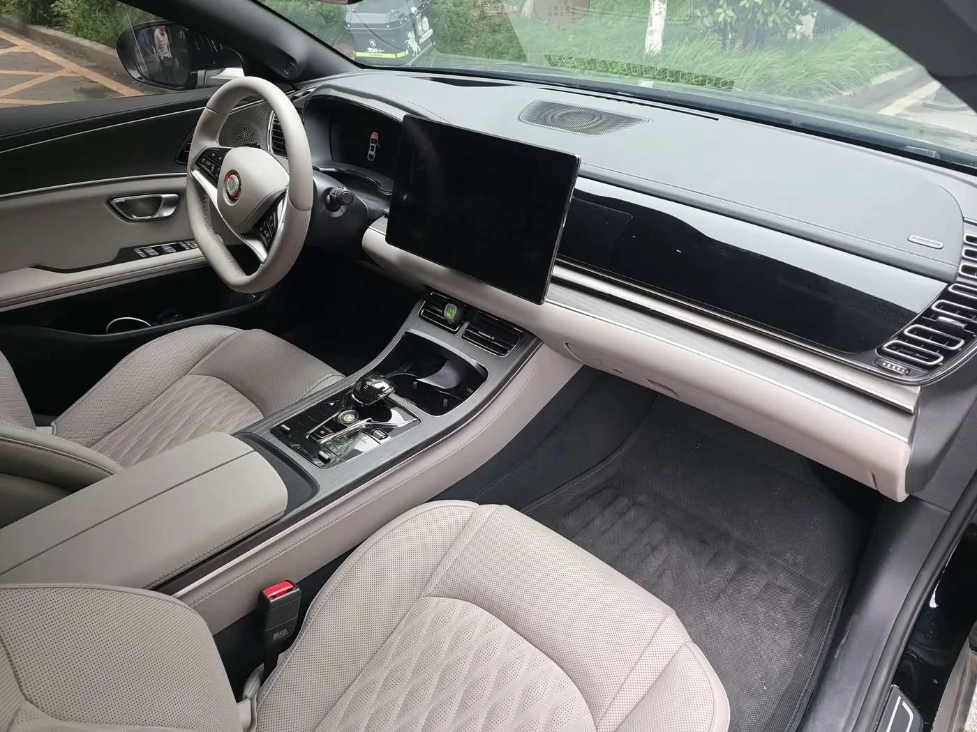 BYD HAN Intelligent Driving Model 701 km autogeorge.com, снимка 13 - Автомобили и джипове - 54427687