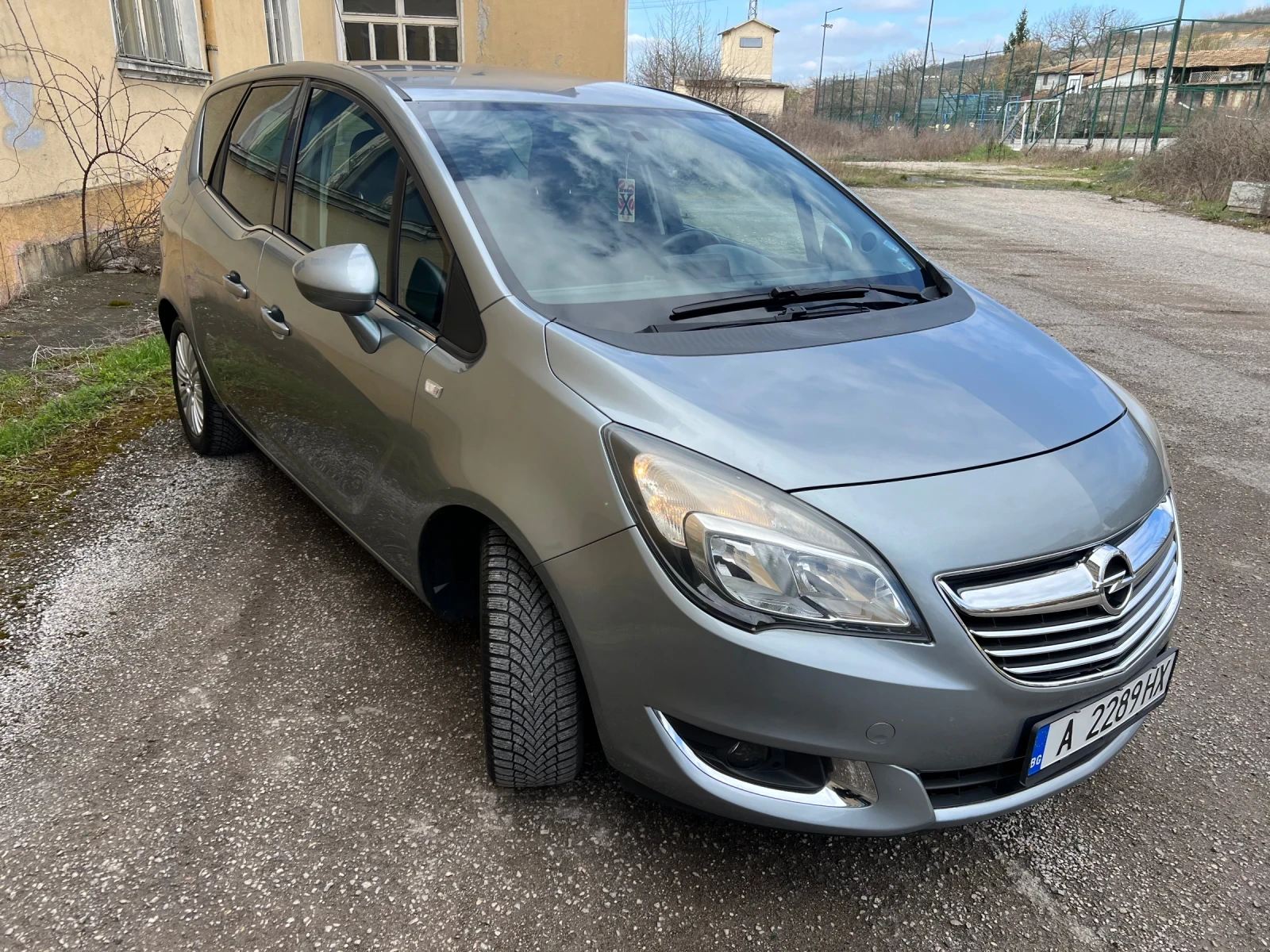 Opel Meriva 1.4I-LPG-NAVI-ОБСЛУЖЕНА-РЕГИСТРИРАНА, снимка 3 - Автомобили и джипове - 54606207