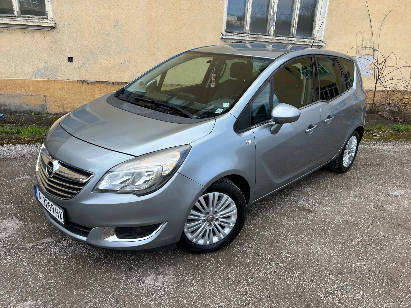 Opel Meriva 1.4I-LPG-NAVI-ОБСЛУЖЕНА-РЕГИСТРИРАНА