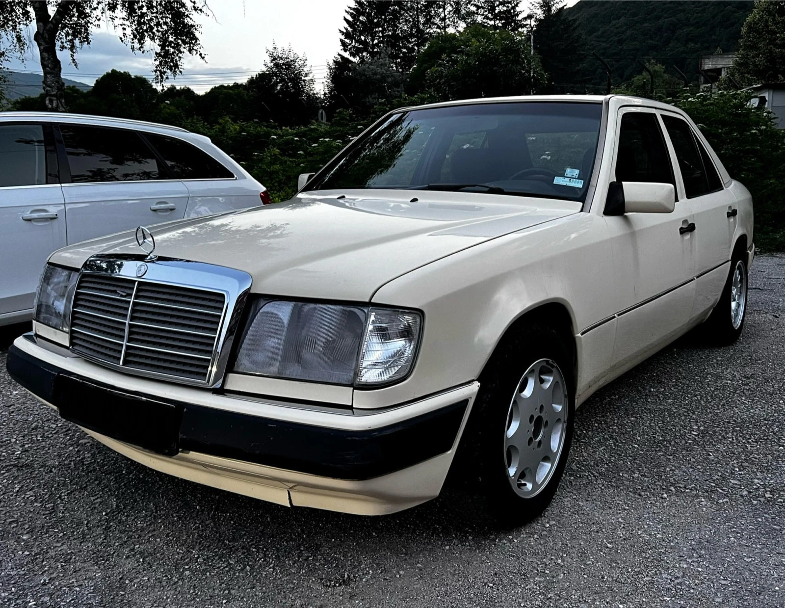 Mercedes-Benz 124, снимка 2 - Автомобили и джипове - 54686317