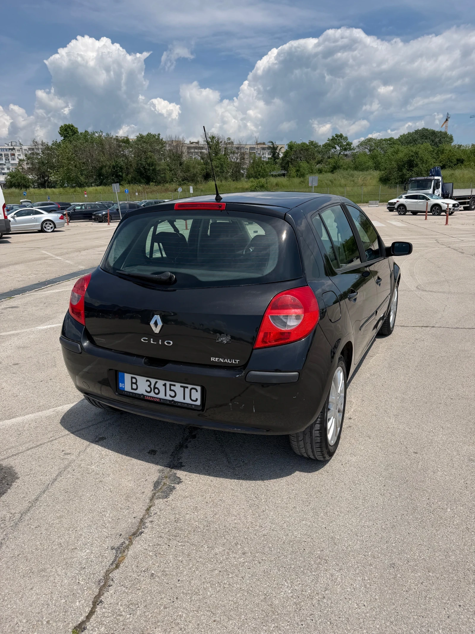Renault Clio 1400, снимка 5 - Автомобили и джипове - 54737532
