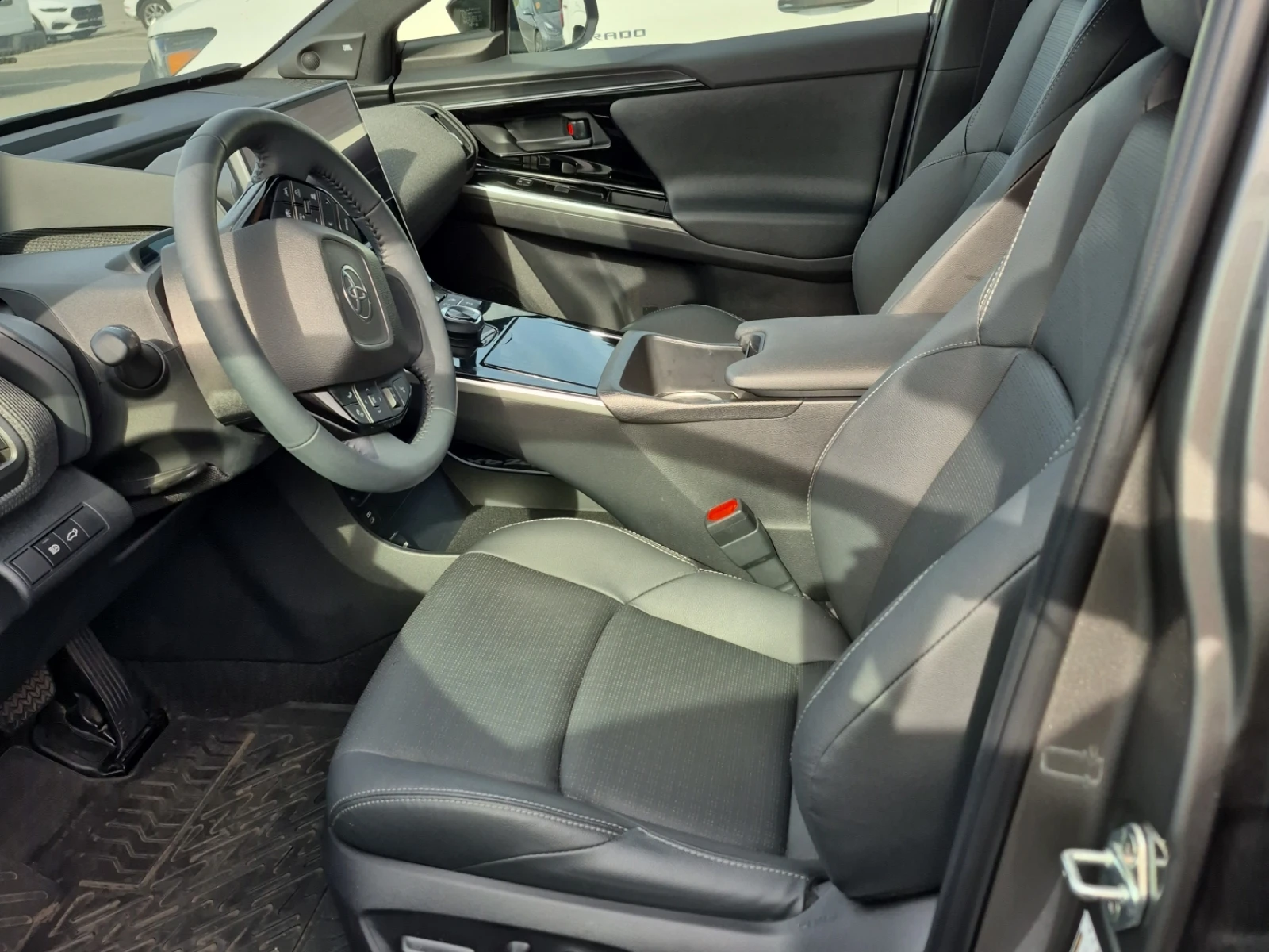 Toyota bZ4X XLE AWD, снимка 6 - Автомобили и джипове - 54934643