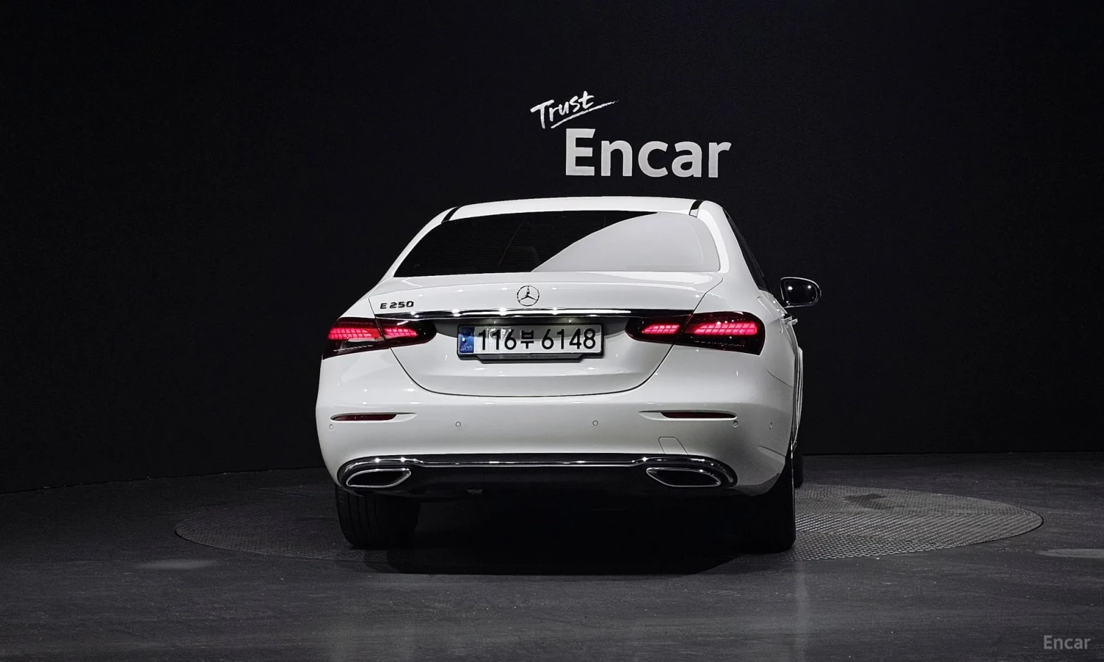 Mercedes-Benz E 250 Exclusive, снимка 4 - Автомобили и джипове - 55048186