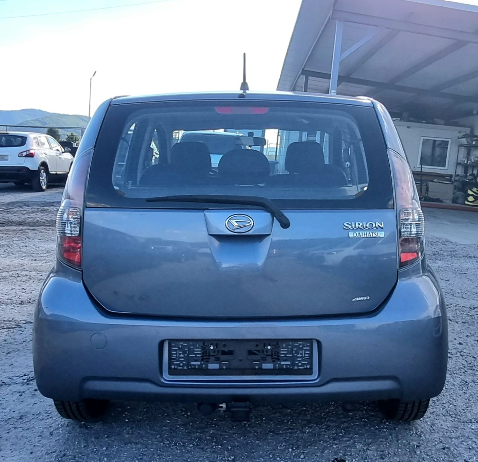 Daihatsu Sirion 1.3i 4x4 91000kм, снимка 5 - Автомобили и джипове - 55238926