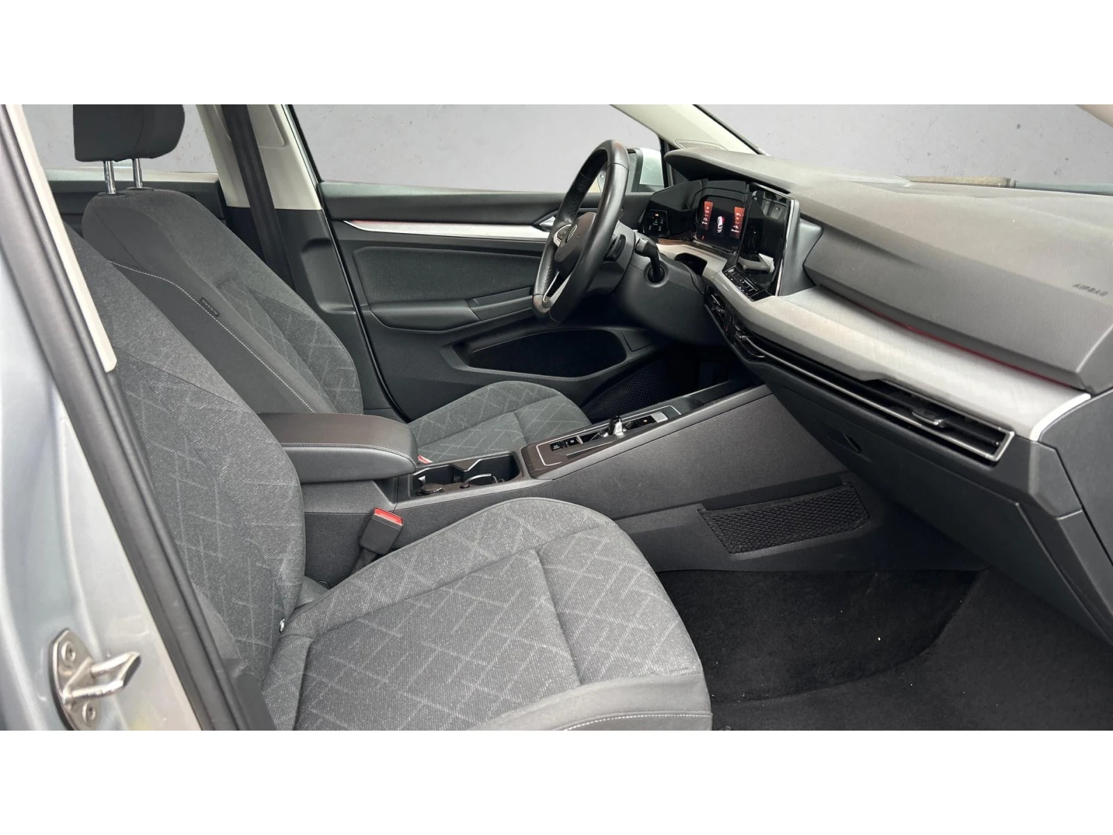 VW Golf 2.0 TDi  Life A/T, Месечна вноска от 255  , снимка 9 - Автомобили и джипове - 55408172