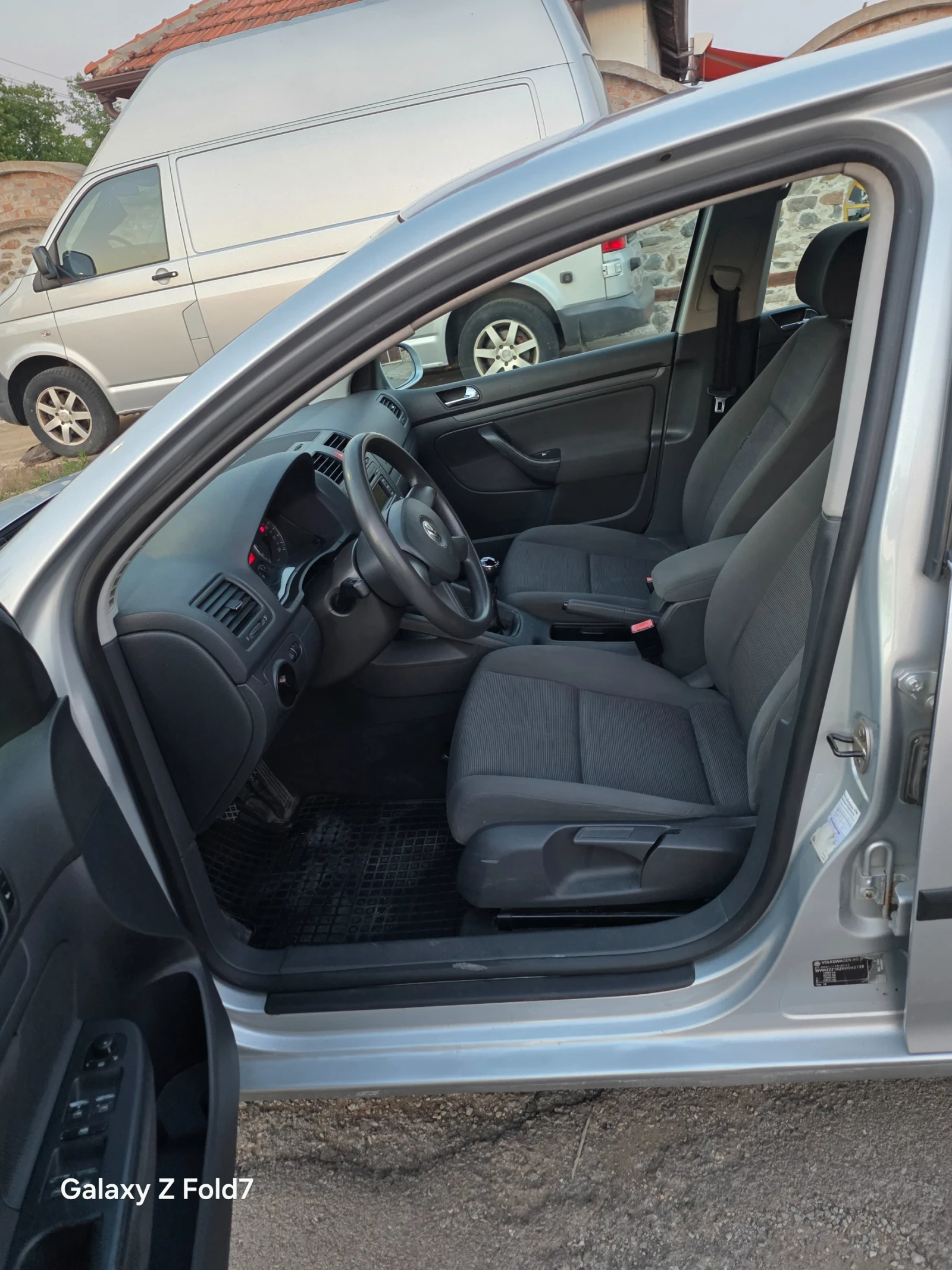 VW Golf 5, снимка 6 - Автомобили и джипове - 55590489
