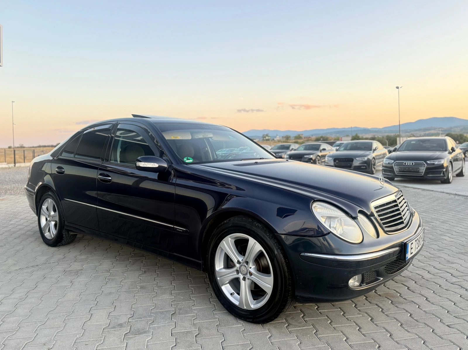 Mercedes-Benz E 220 2.2 cdi Собствен лизинг !!!, снимка 3 - Автомобили и джипове - 55839352