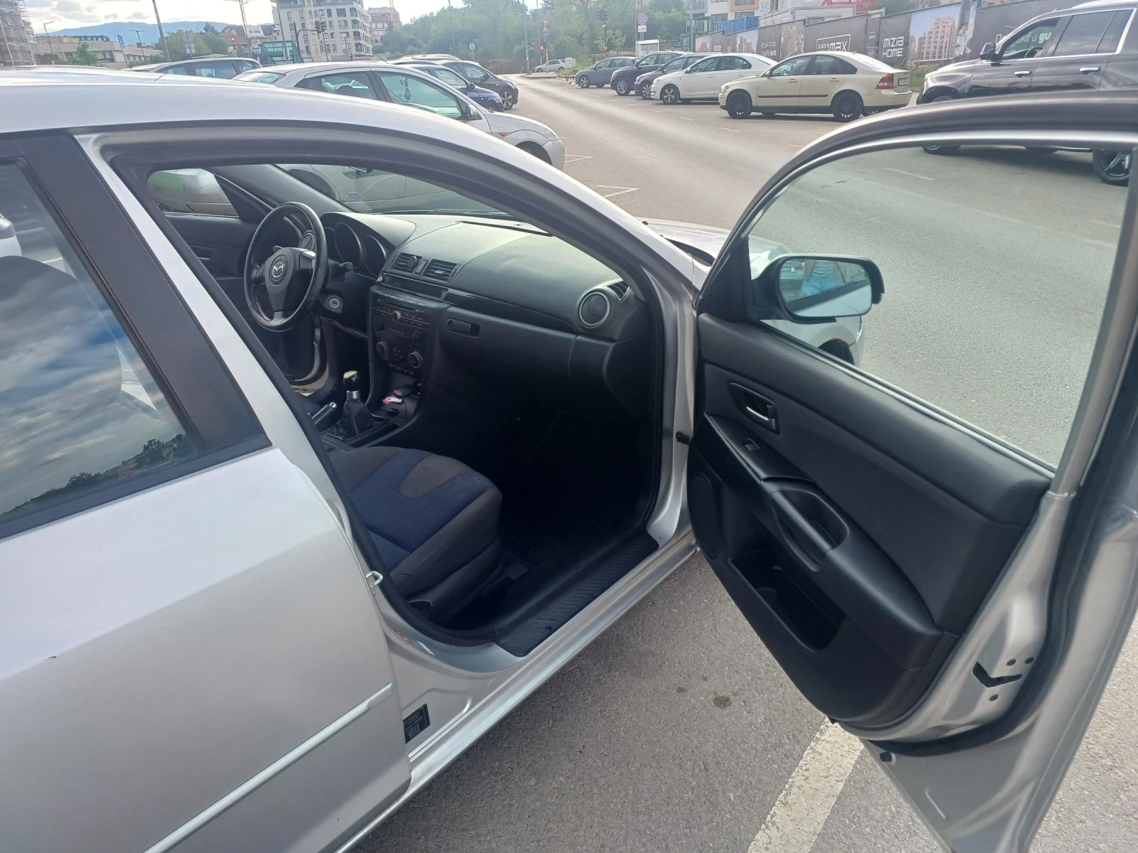 Mazda 3, снимка 13 - Автомобили и джипове - 55888642