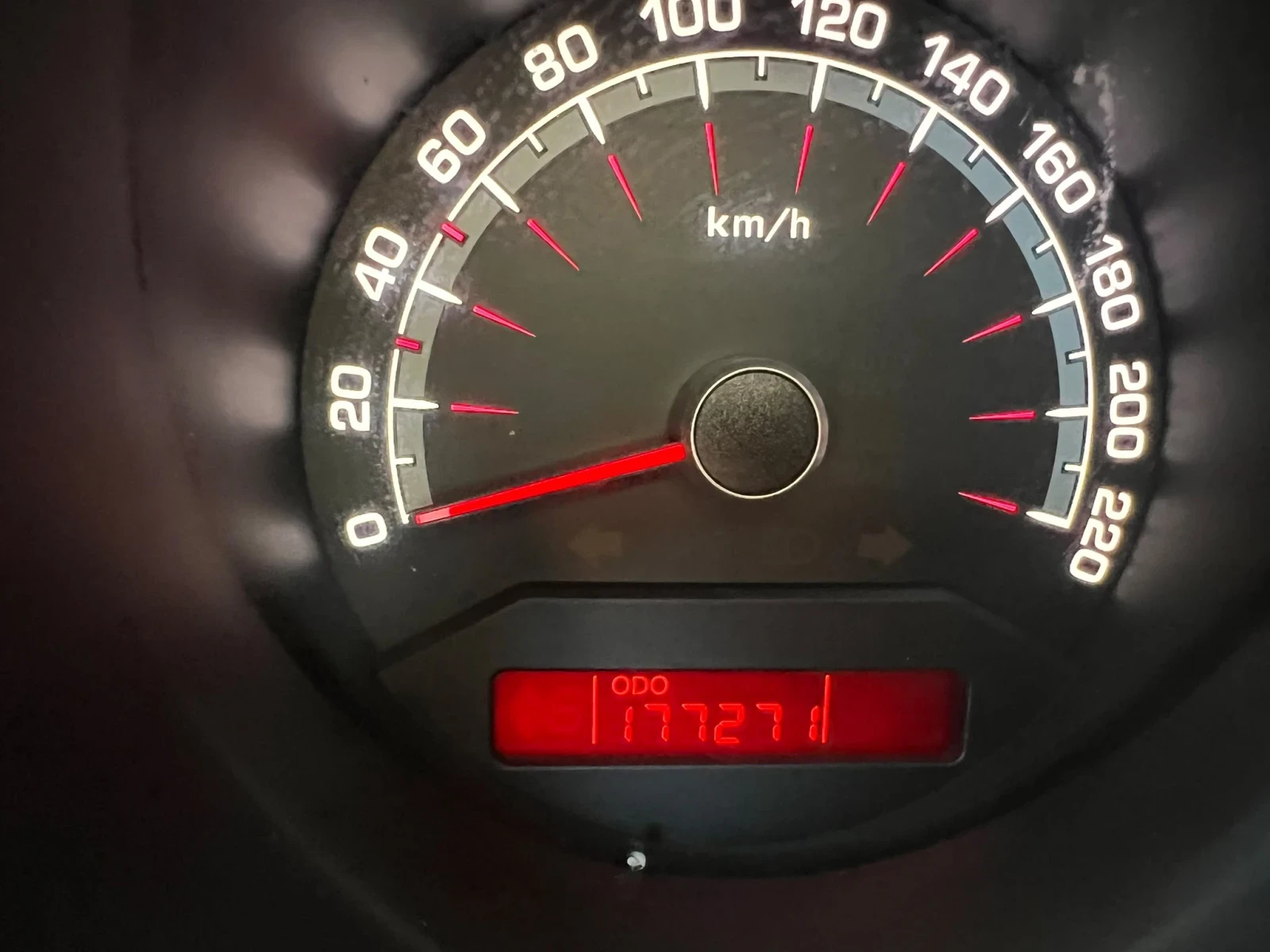 Kia Venga 1.4 BENZIN AUSTRIA , снимка 15 - Автомобили и джипове - 56179844