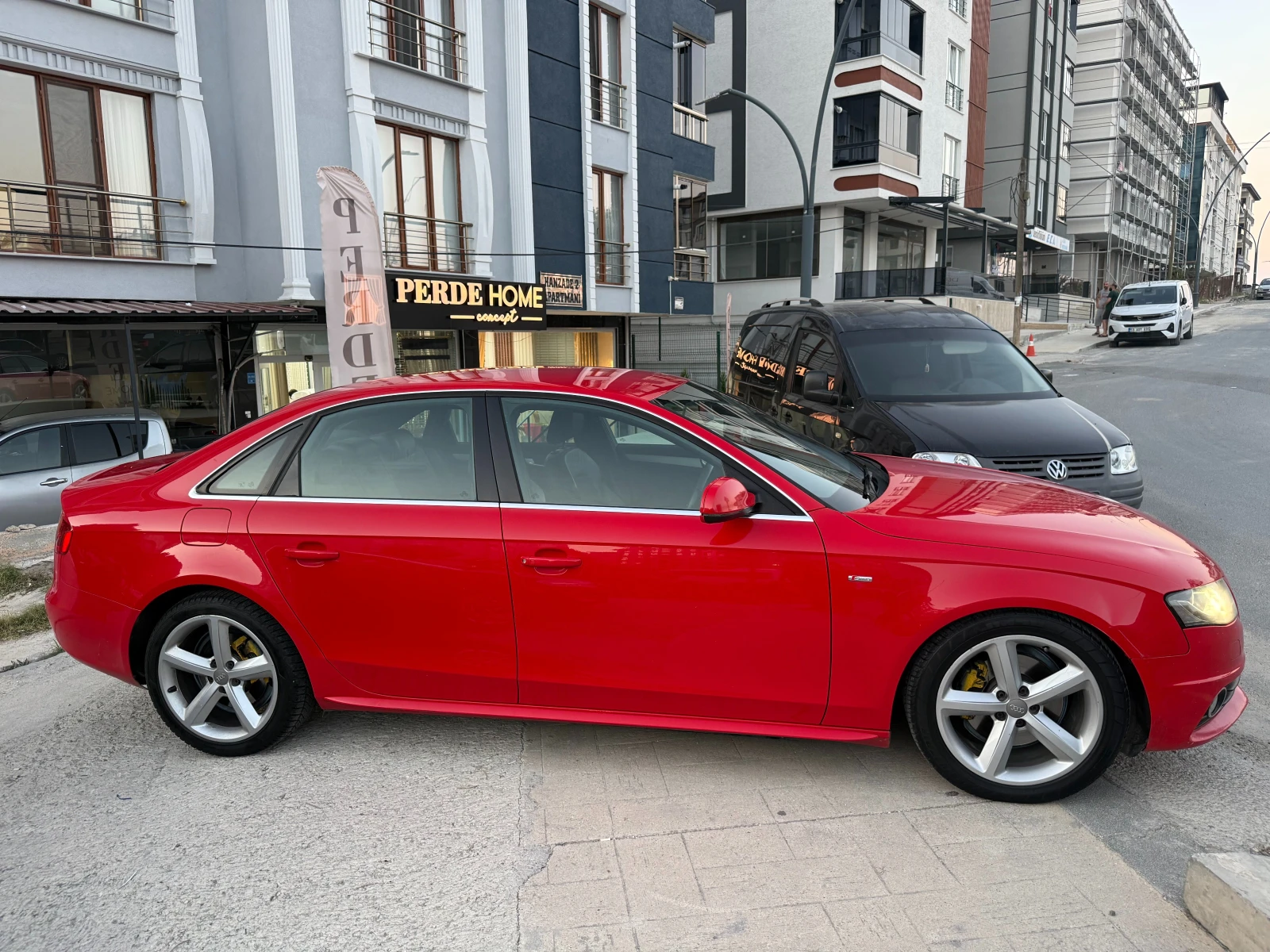 Audi A4 TDİ, снимка 2 - Автомобили и джипове - 56216336