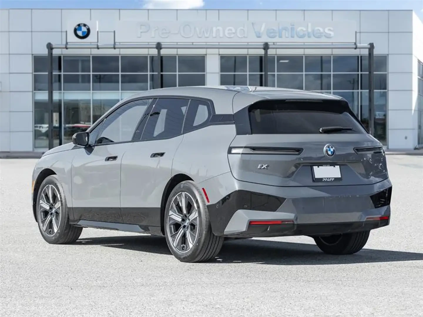 BMW iX Xdrive40 | 360 CAM* HARMON/KARDON* �������*  | Mobile.bg � ����������� 3