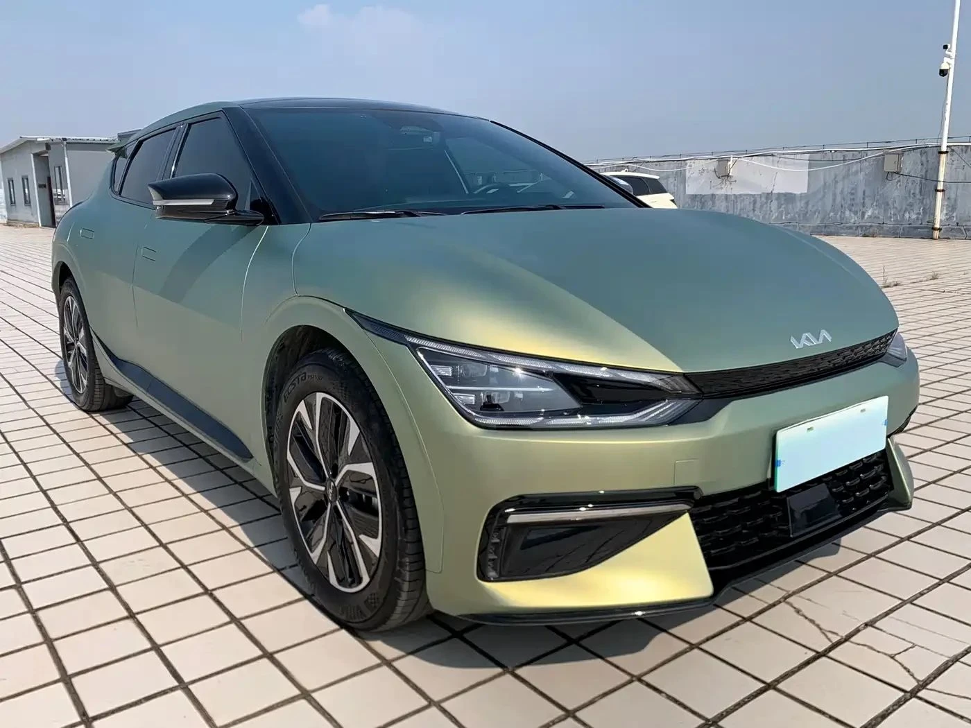 Kia EV6, снимка 3 - Автомобили и джипове - 56685154