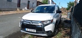 Mitsubishi Outlander 4x4 ГАЗ, снимка 12