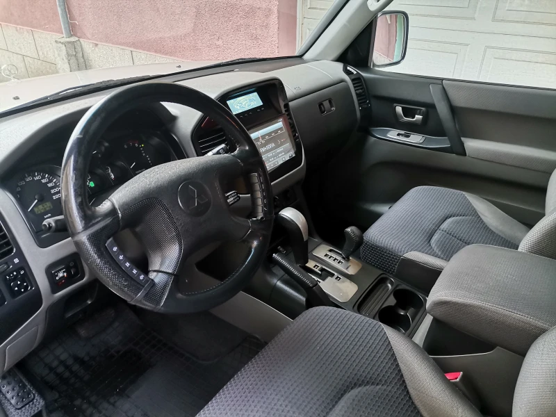 Mitsubishi Pajero 3.5, снимка 10 - Автомобили и джипове - 48085831