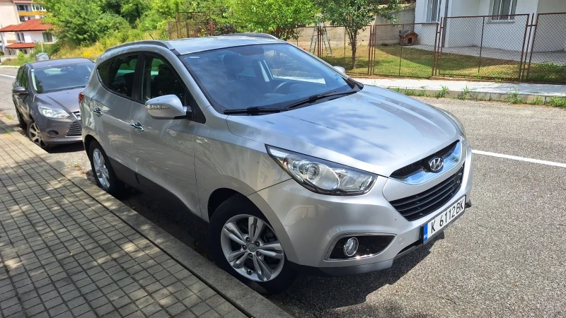 Hyundai Tucson ix35, 2.0l, 134кс, снимка 2 - Автомобили и джипове - 52435310