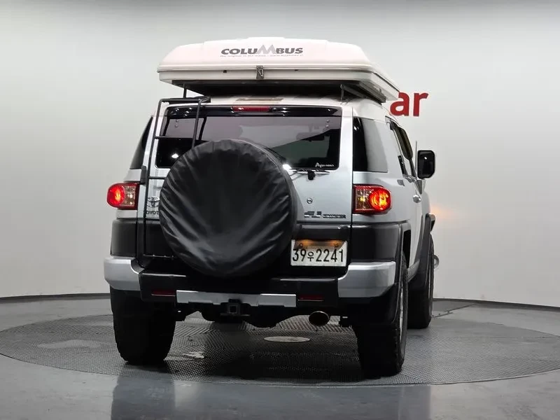 Toyota Fj cruiser 4WD V6, снимка 4 - Автомобили и джипове - 55927821