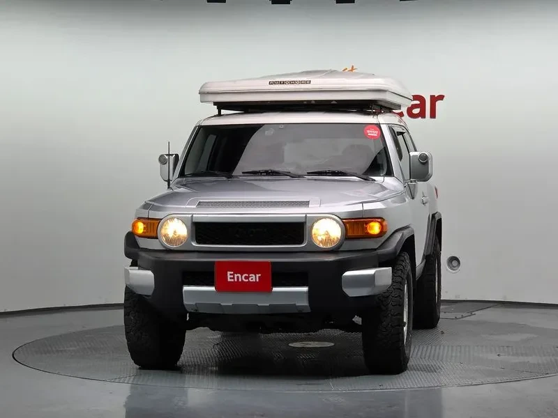 Toyota Fj cruiser 4WD V6, снимка 3 - Автомобили и джипове - 55927821