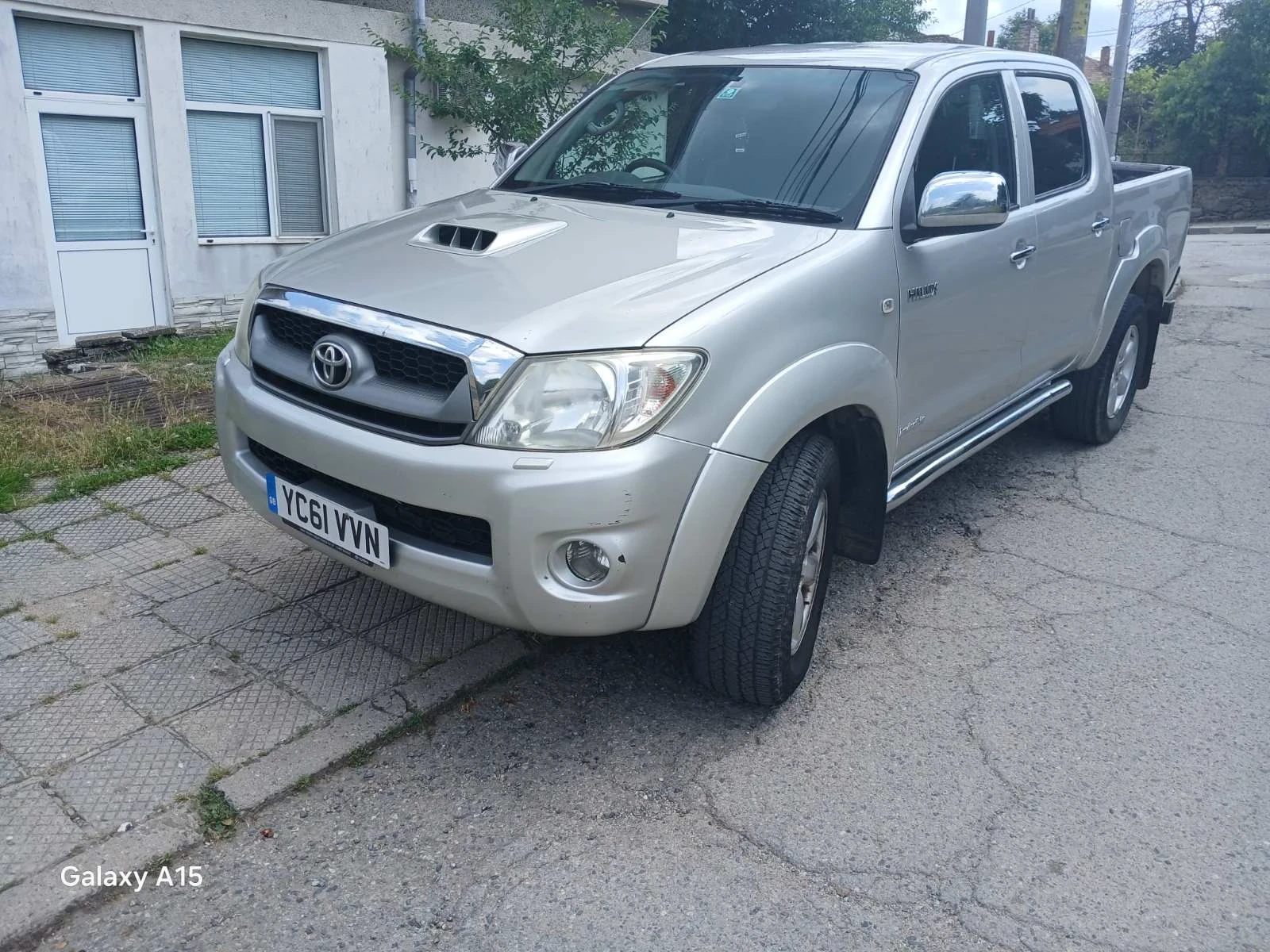 Toyota Hilux 3.0 171 - изображение 2