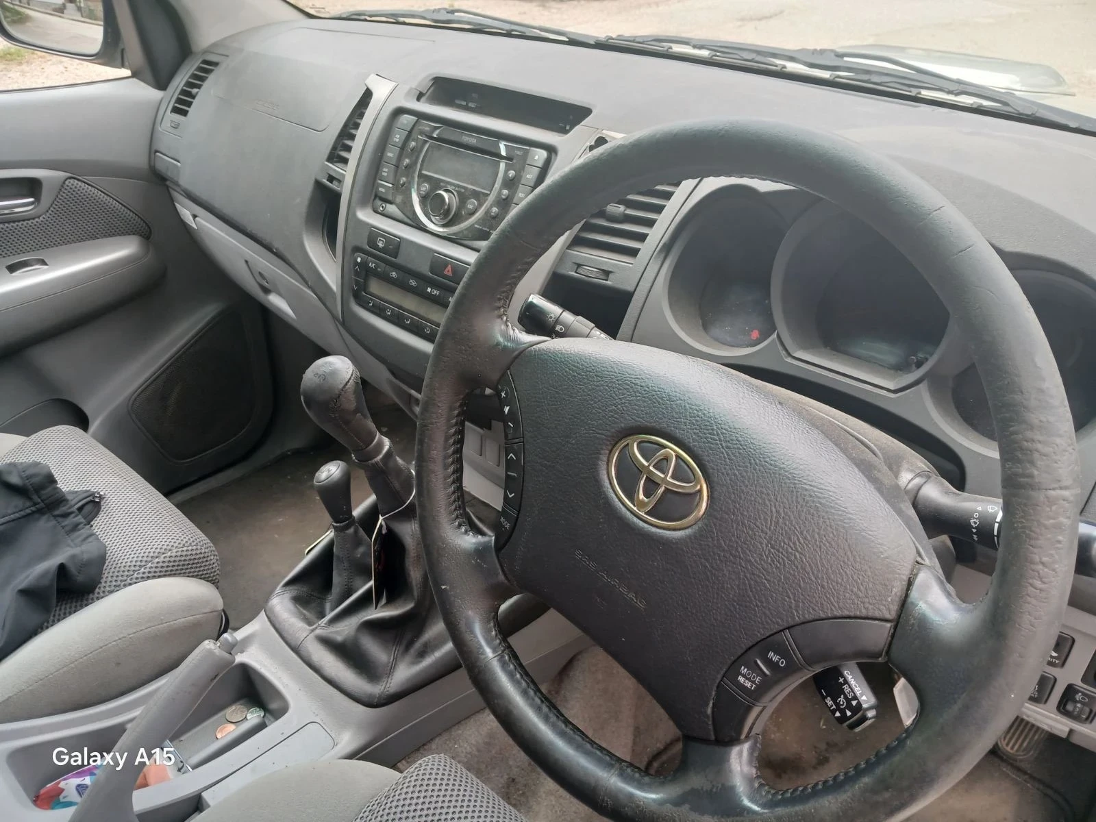 Toyota Hilux 3.0 171 - изображение 6