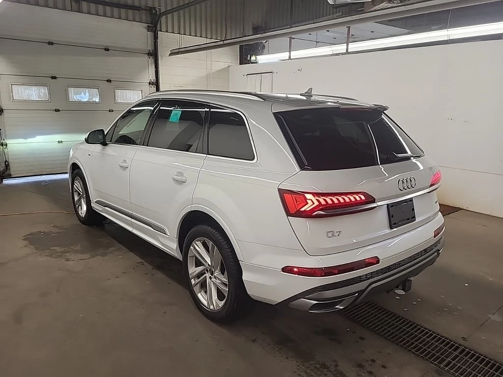 Audi Q7 * KOMFORT * CARFAX * БЕЗ ПЪРВОНАЧАЛНА ВНОСКА - изображение 4