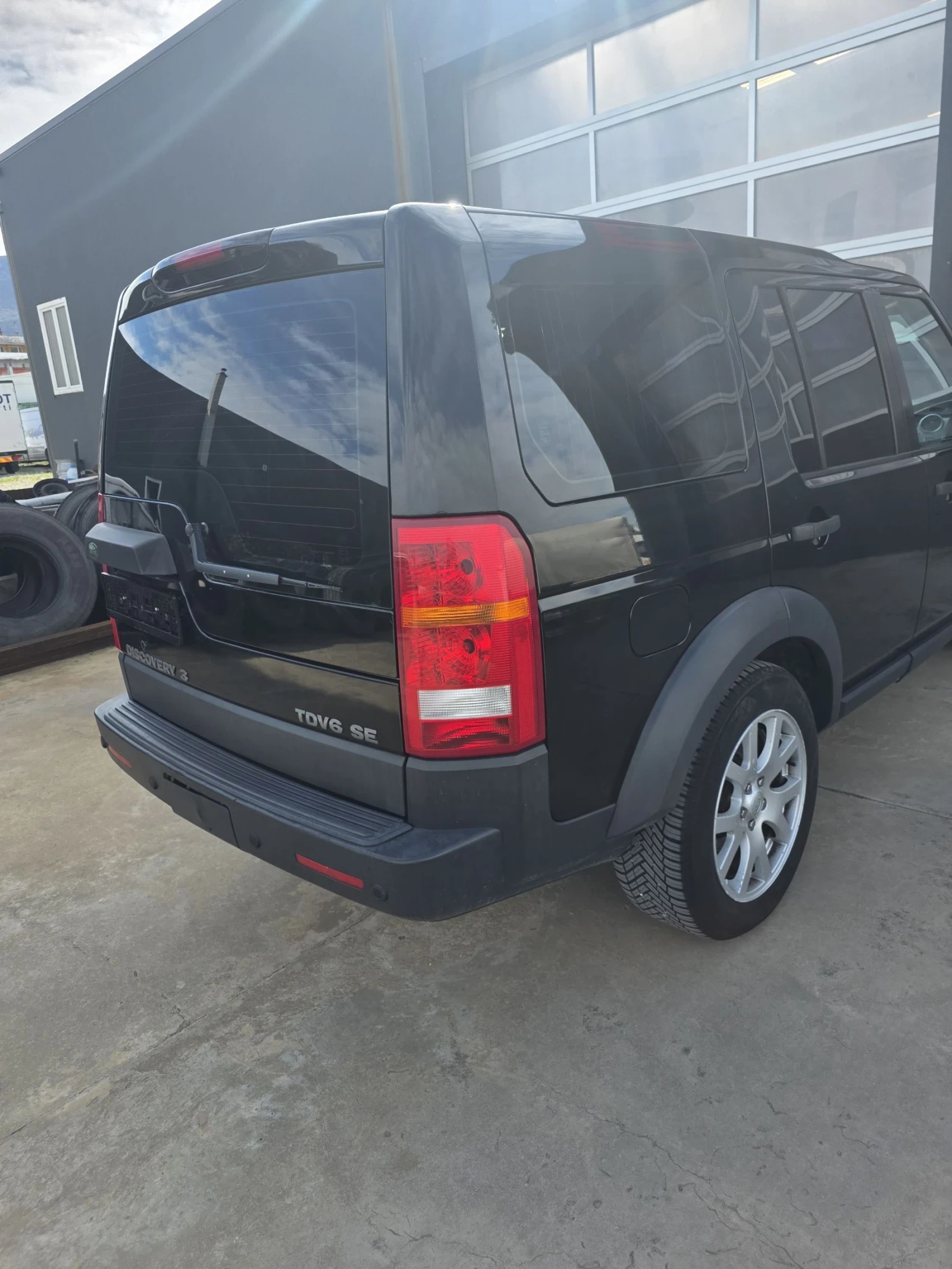 Land Rover Discovery, снимка 11 - Автомобили и джипове - 54128255