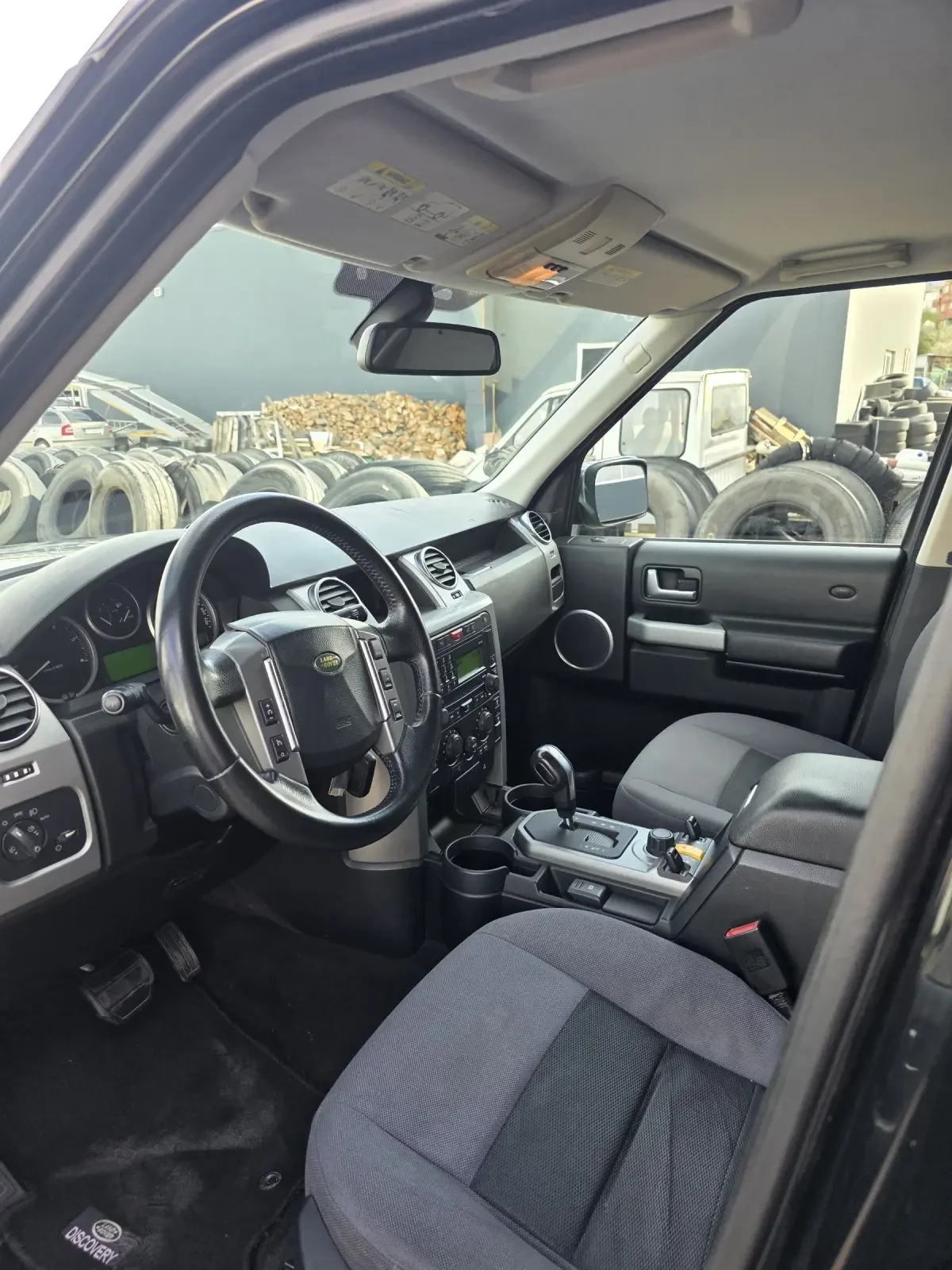 Land Rover Discovery, снимка 4 - Автомобили и джипове - 54128255