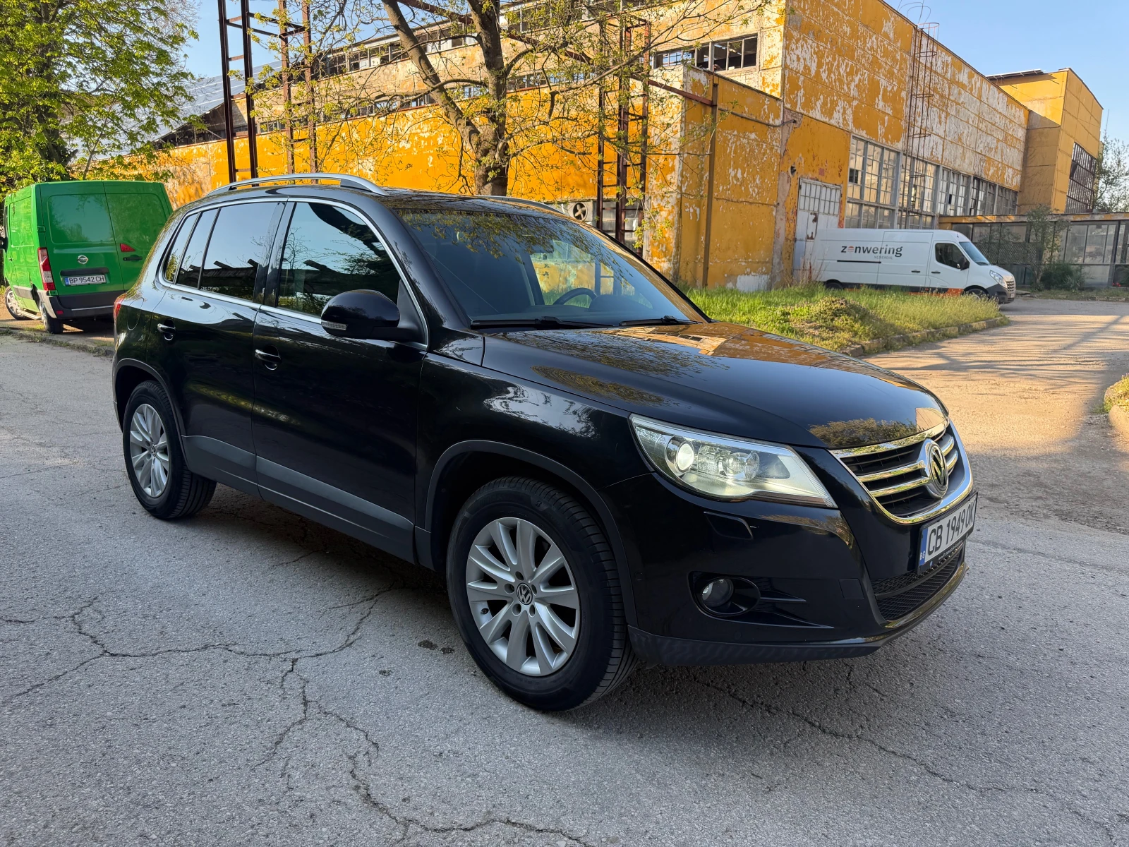 VW Tiguan CBA, снимка 7 - Автомобили и джипове - 54248579