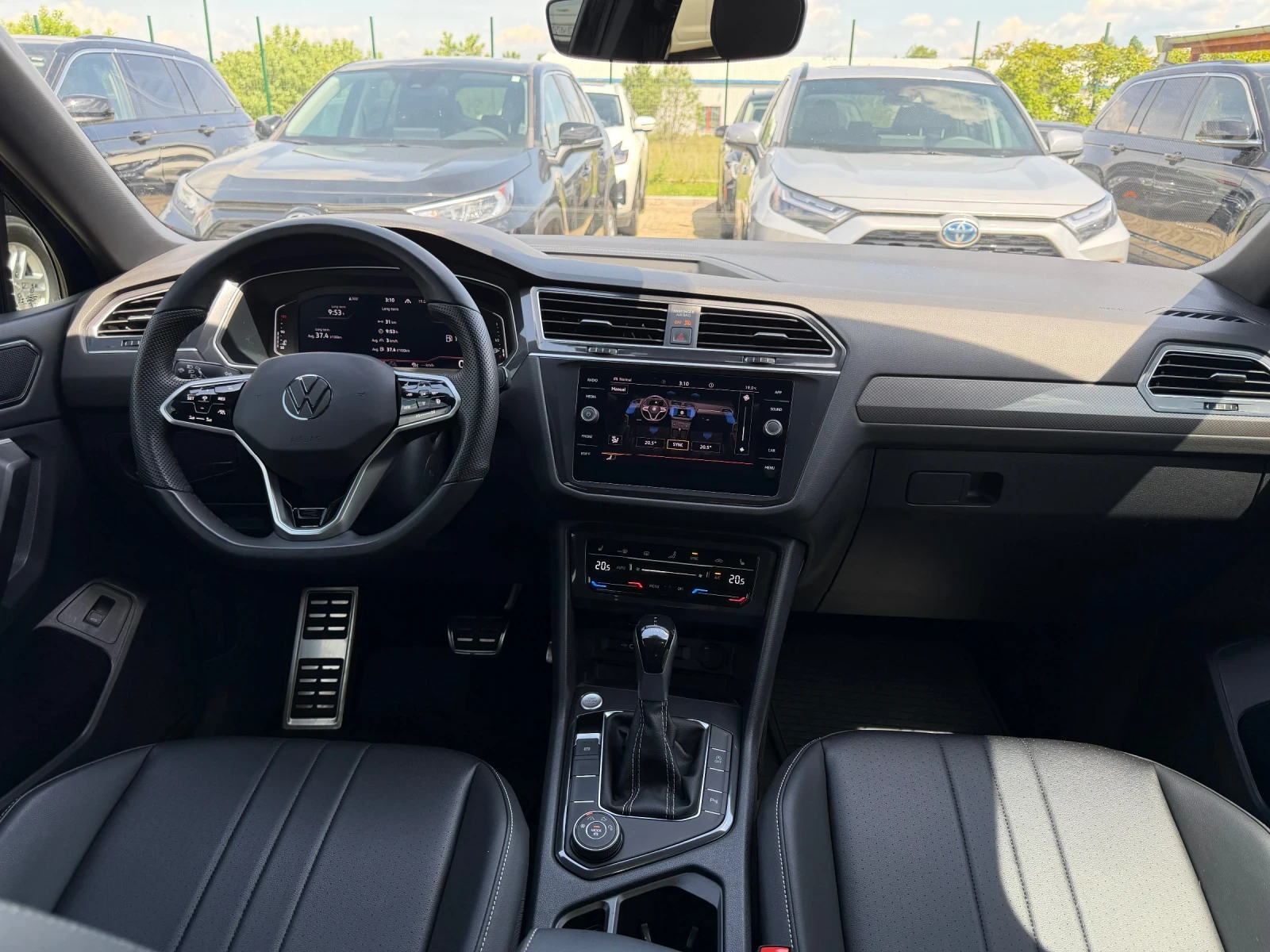 VW Tiguan Allspace 2.0 TSI R-line 4motion, снимка 11 - Автомобили и джипове - 54669075