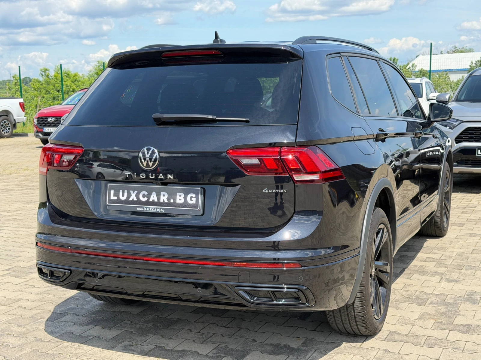 VW Tiguan Allspace 2.0 TSI R-line 4motion, снимка 7 - Автомобили и джипове - 54669075