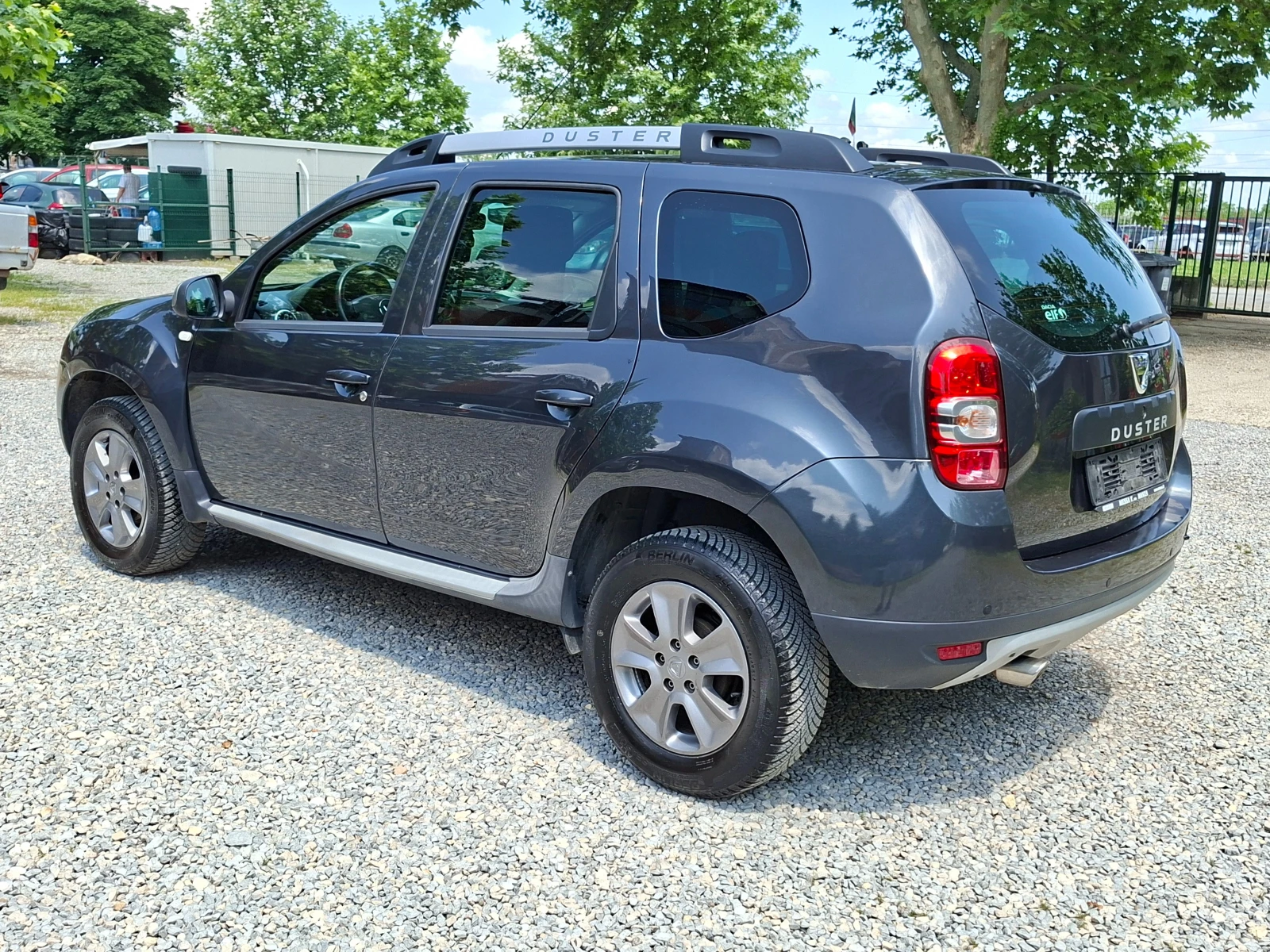 Dacia Duster 1.5dci 4х4 6ск., снимка 7 - Автомобили и джипове - 54799886