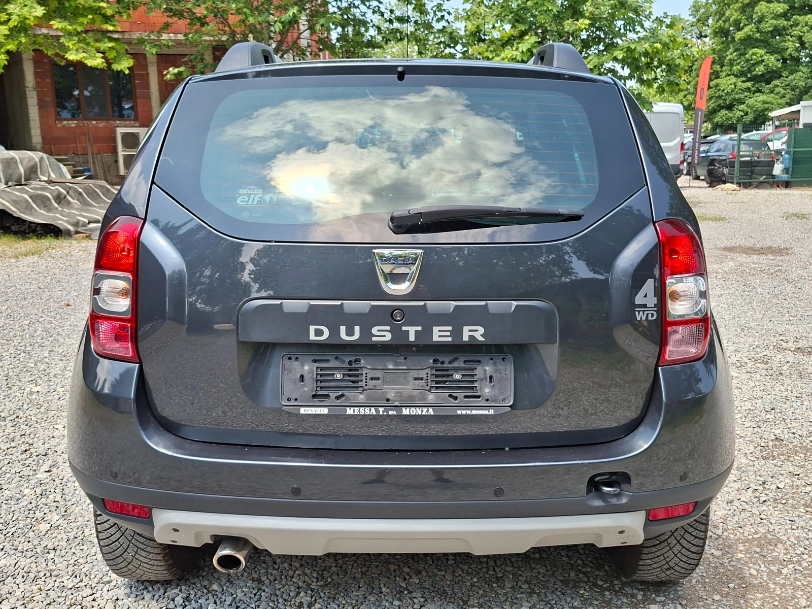 Dacia Duster 1.5dci 4х4 6ск., снимка 6 - Автомобили и джипове - 54799886