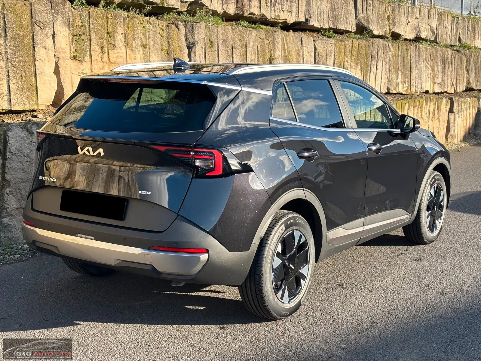 Kia Sportage НОВ!/1.6HEV/239HP/VISION/CAM/NAVI/LED/KLESS/383q, снимка 4 - Автомобили и джипове - 54820092