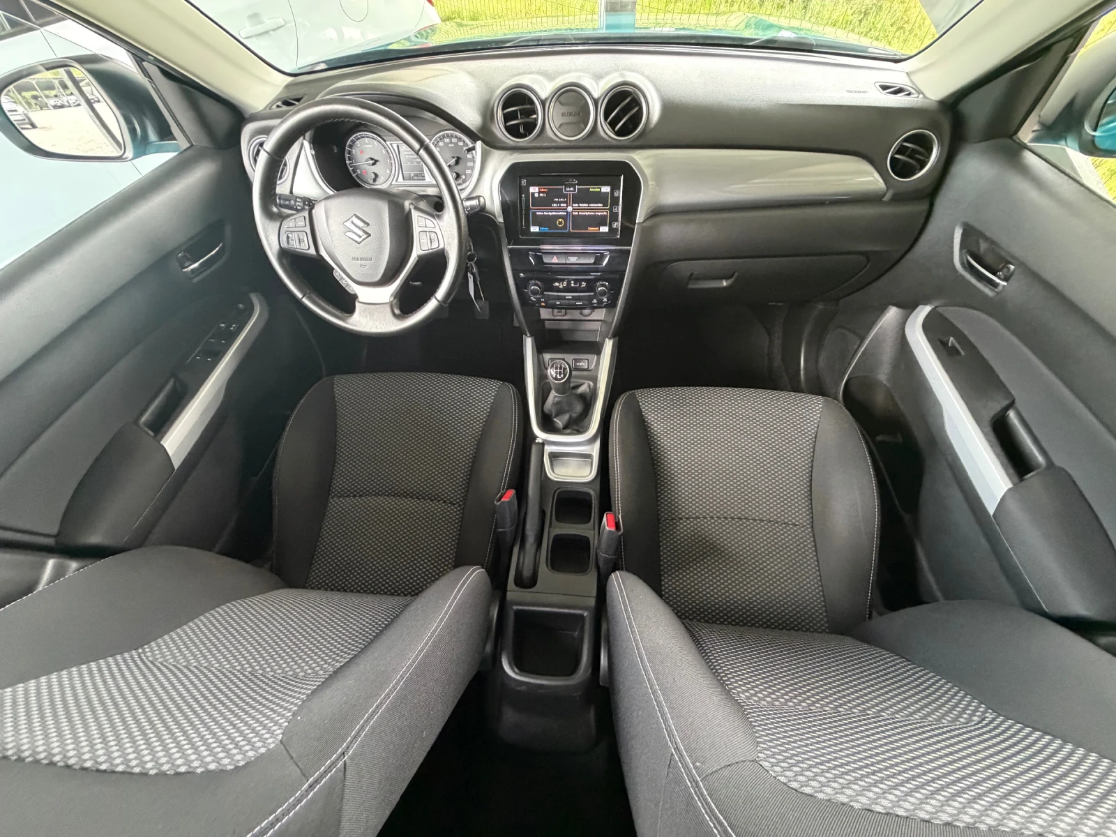 Suzuki Vitara 1.6* REALNI KM* CAR PLAY* , снимка 10 - Автомобили и джипове - 55322492